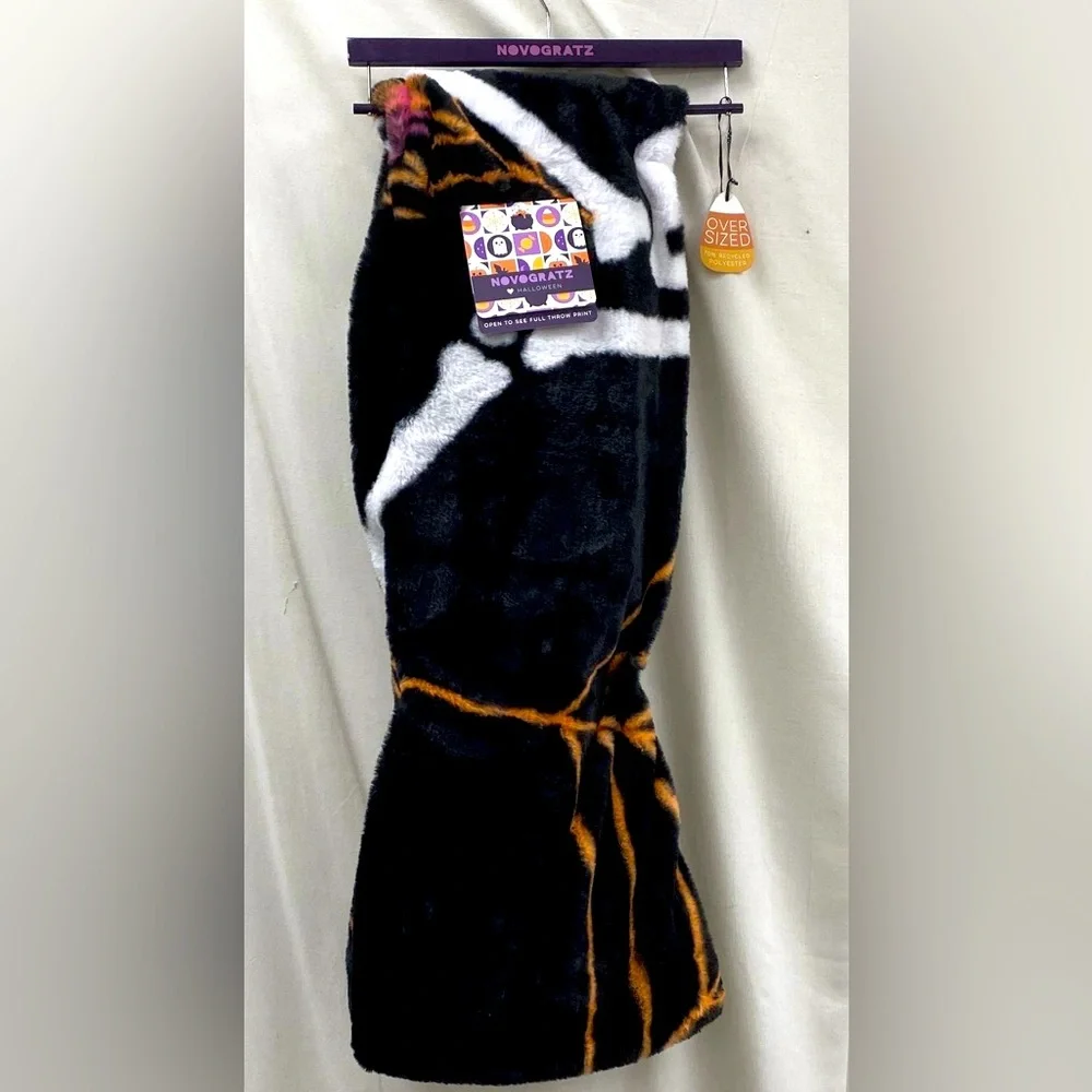 NWT Novogratz Halloween Skeleton Plush Fleece Oversized Throw Blanket Fall Cozy
